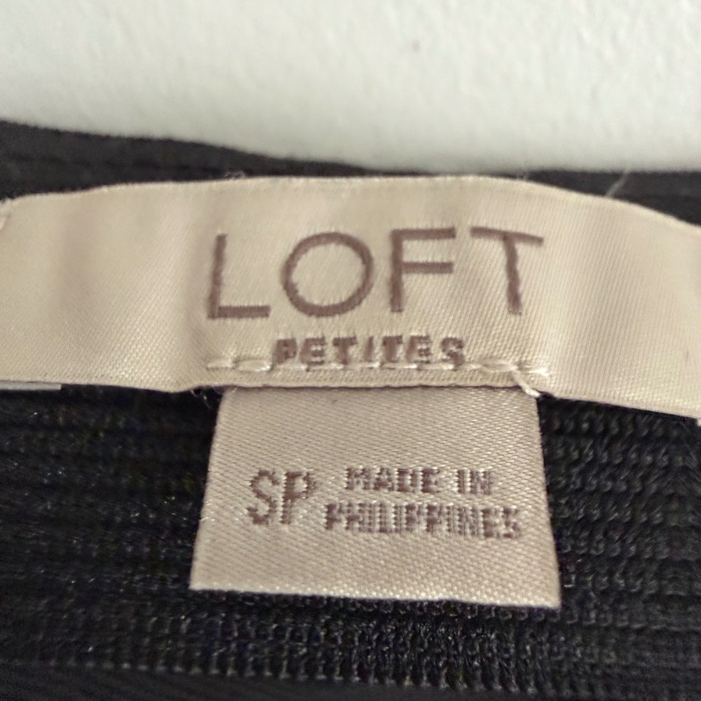 LOFT Gray Marl Knit A-Line Mini Skirt Size SP Flared Preppy Dark Academia - Picture 4 of 4
